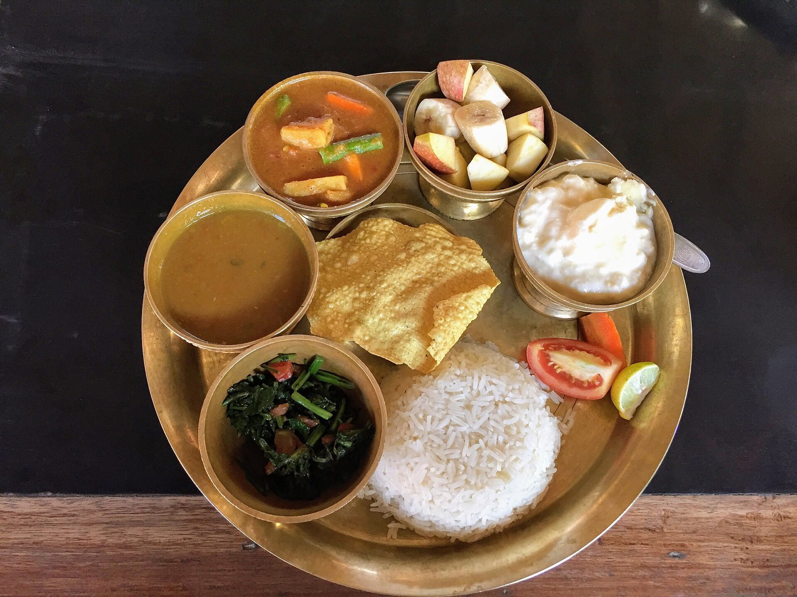 Nepali Food Guide — What to Eat in Nepal (Halal & Vegetarian Options)